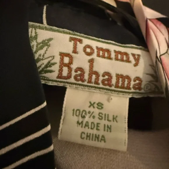 Tommy Bahama Black and Pink Silk Kimono Robe - Picture 3 of 4